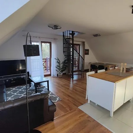 Urocza Przy Wyciagu Arena 아파트