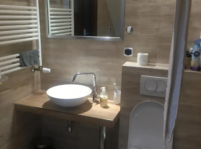 Urocza Przy Wyciagu Arena 스클라르스카포렘바