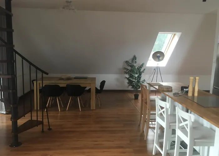 Urocza Przy Wyciagu Arena * 스클라르스카포렘바